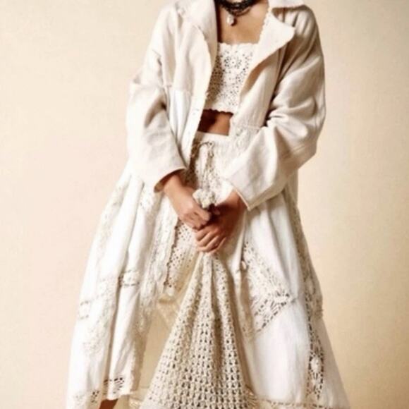 Free People Lily Duster Trench Coat Size M Ivory Lace Crochet Maxi Belted NWT - Picture 1 of 16